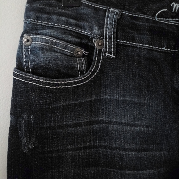 Jeans - Picture 7 of 7